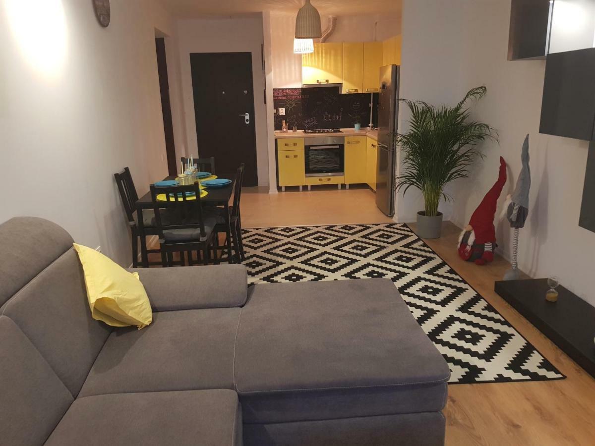 Cretuleasca Luxury Apartment With Pool In North Bucharest מראה חיצוני תמונה