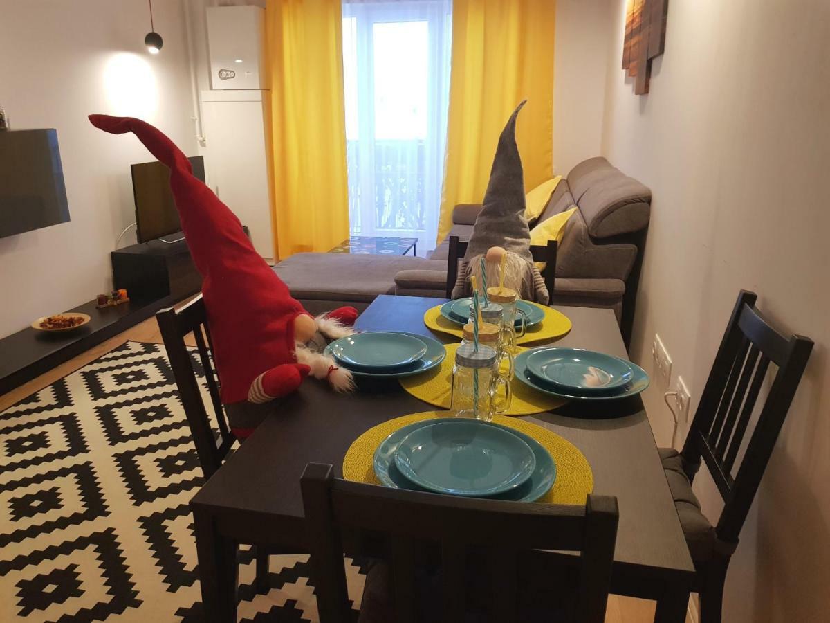 Cretuleasca Luxury Apartment With Pool In North Bucharest מראה חיצוני תמונה